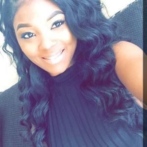 Meet your Posher, Deannaanicolee